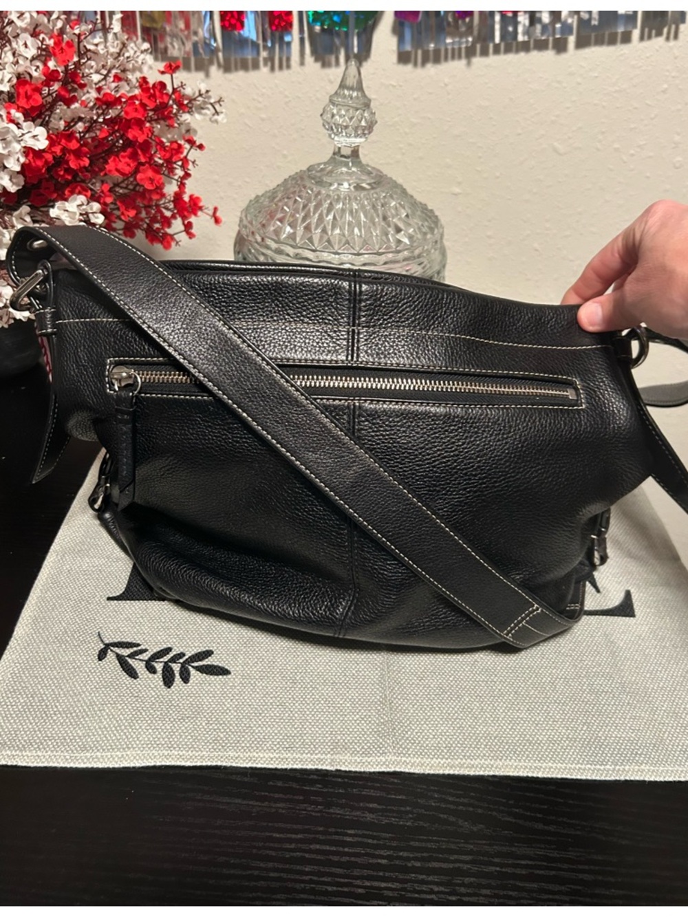 Coach❤️Y2K Black Leather Hobo Converter Shoulder/Crossbody Bag with Pink Scarf - Picture 2 of 16